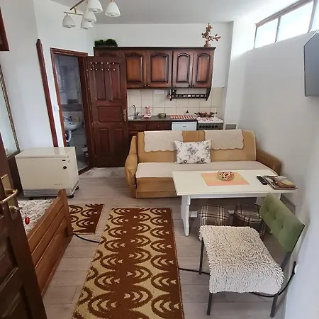 Angelina Apartment